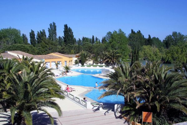 Hôtel Club Résidence les Amandiers (Arles)